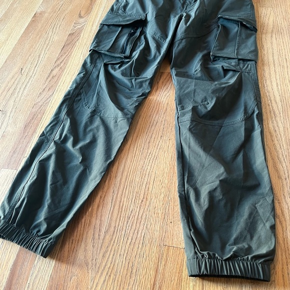 Olive Green Cargo Pants - Picture 6 of 7